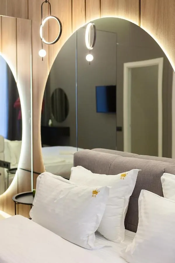 Royal Apartament On Voloshyna 2 Lviv Apartment